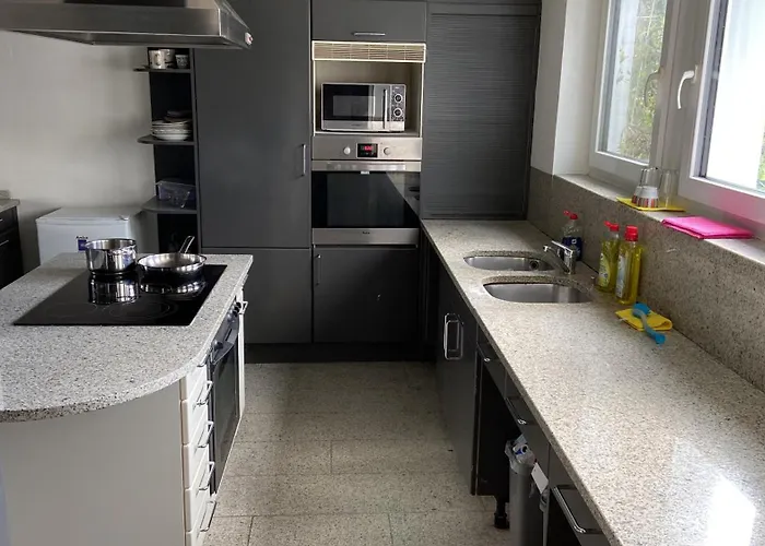 Cozy Schladern ويندك